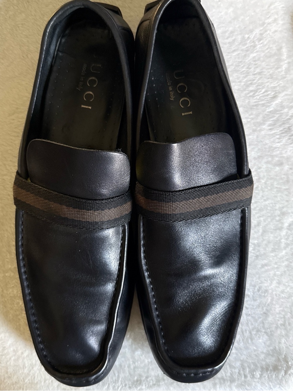 Gucci Black Leather Slip-On Loafers with Brown Web Strap